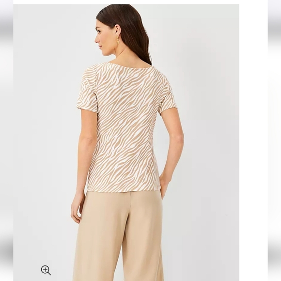 Zebra Stripe Scoop Neck Top Size S NWOT - Picture 2 of 4